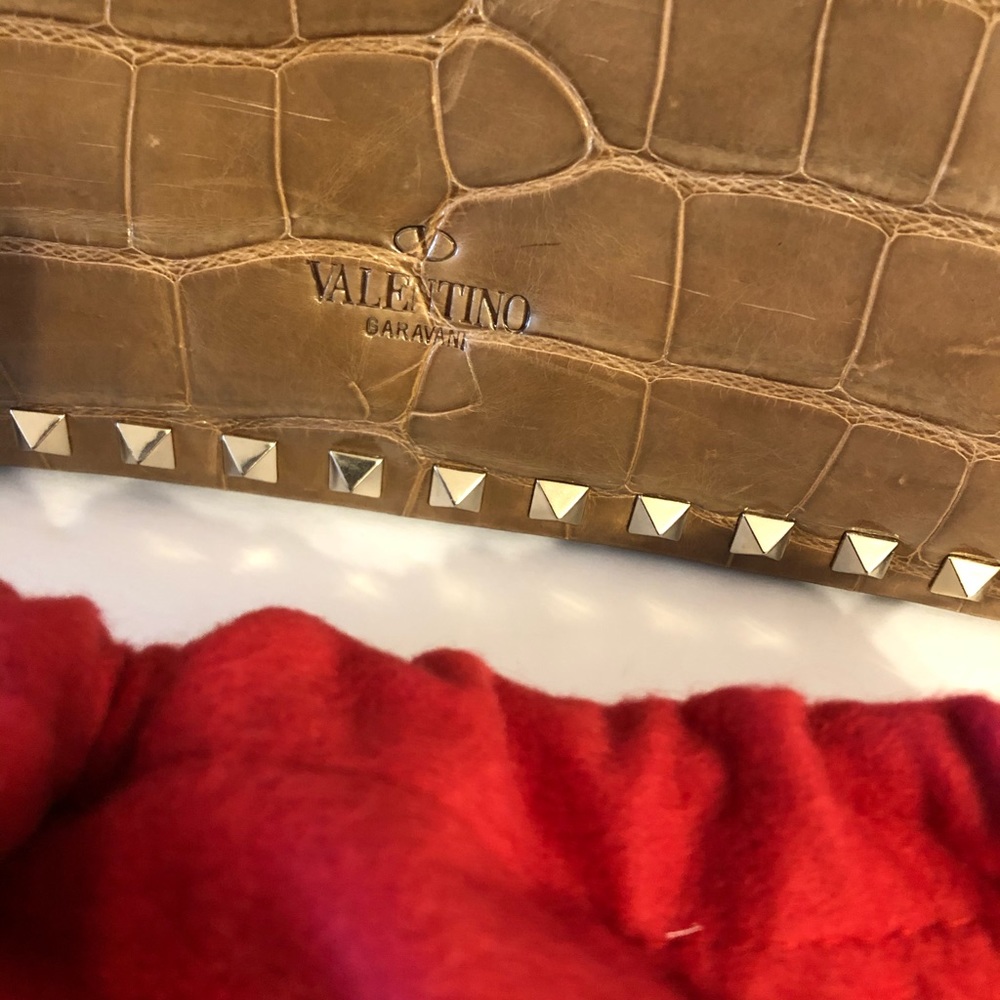Valentino Garavani Rockstud Crocodile Hand Bag ๐ผ - Picture 12 of 12